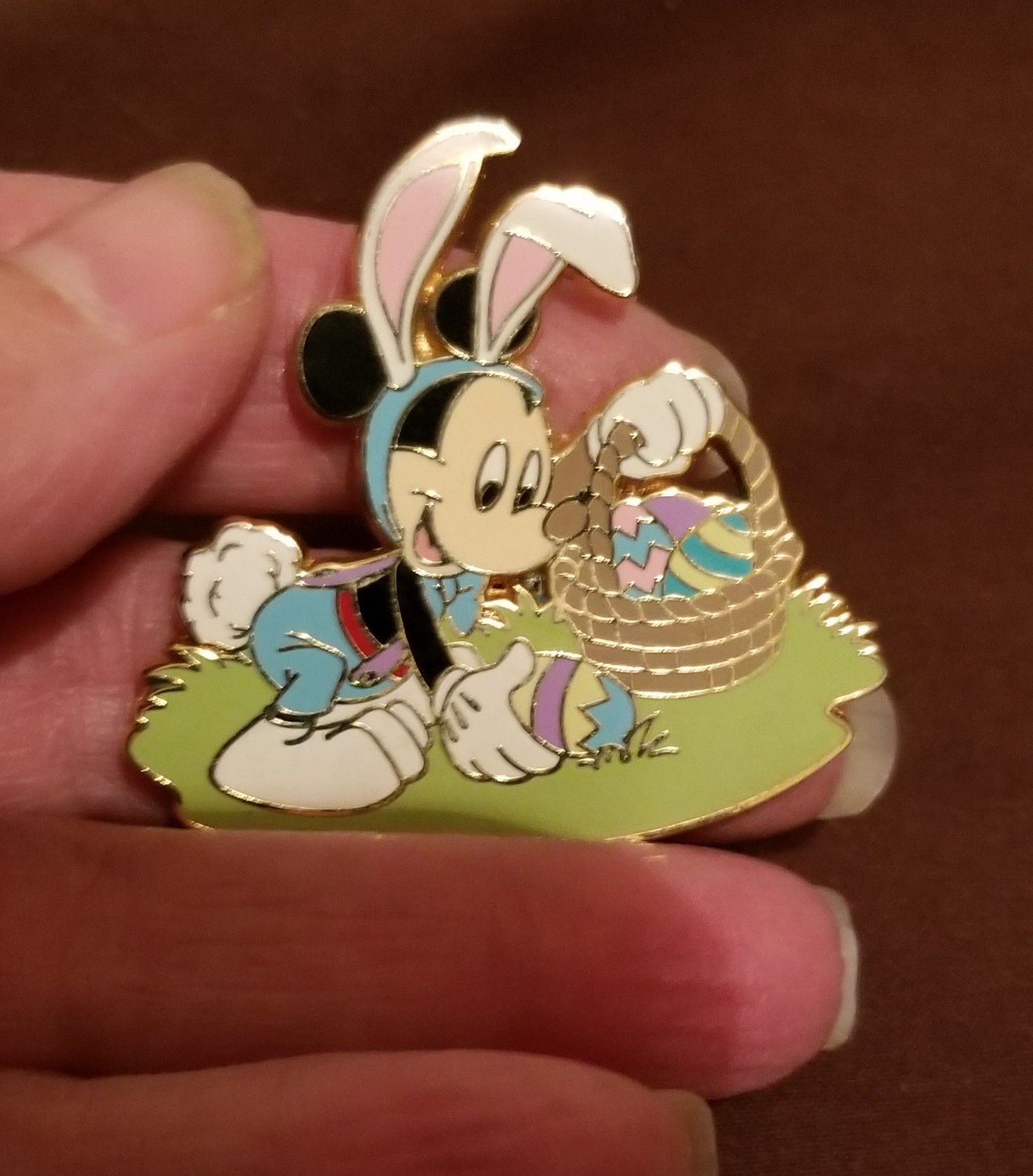 Disney Mickey Mouse trading pin