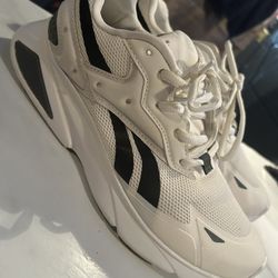 WMNS REEBOK 