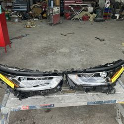 2023 Toyota Highlander Hybrid Headlights 