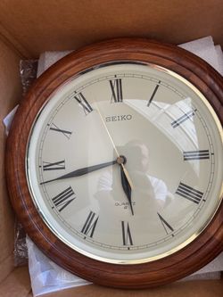 Seiko Quartz Wood Wall Clock