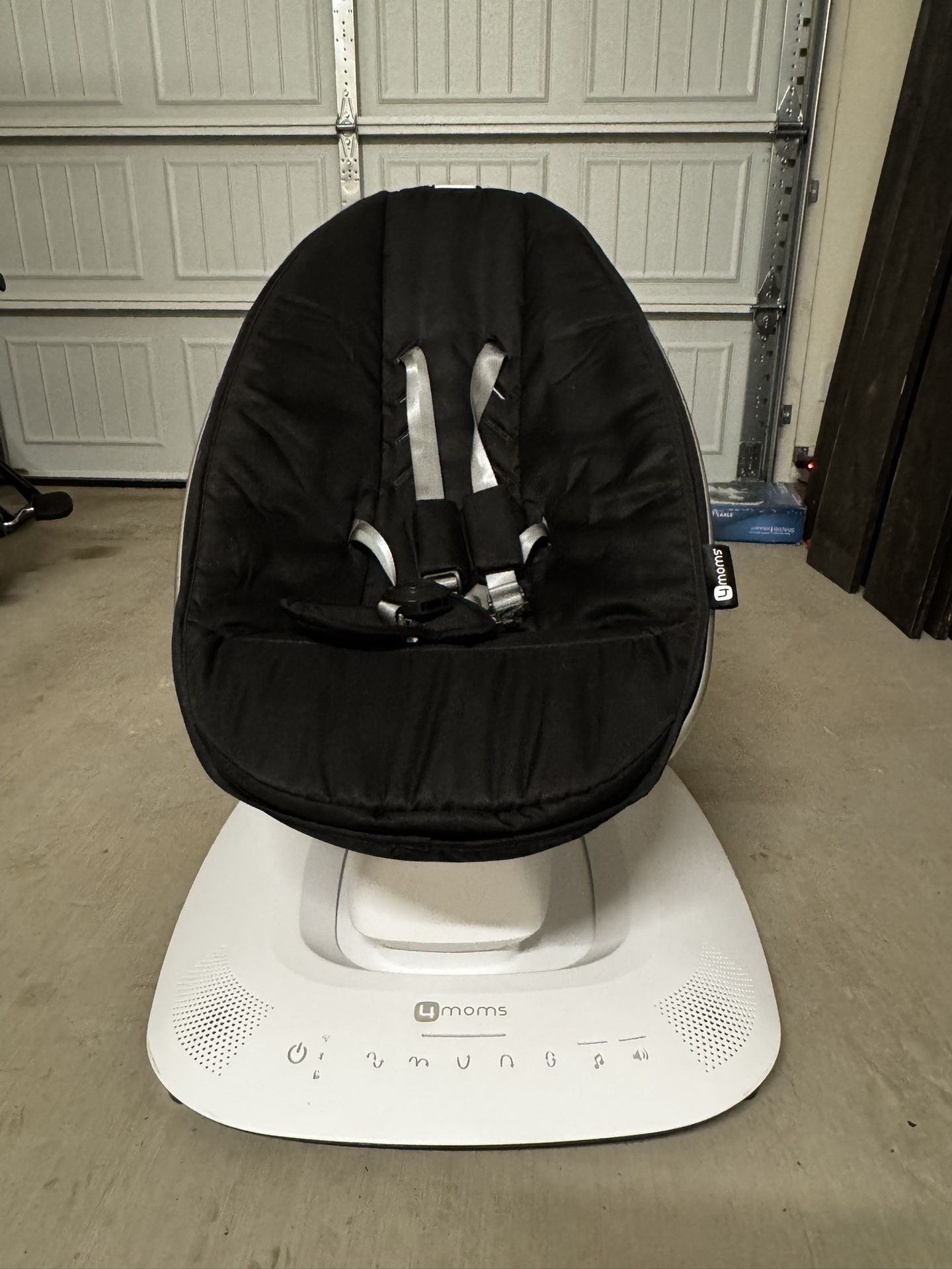 4moms MamaRoo Baby Swing