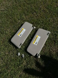 2022+ Honda Civic tan sunvisors