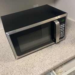 Hamiltonbwach Microwave 