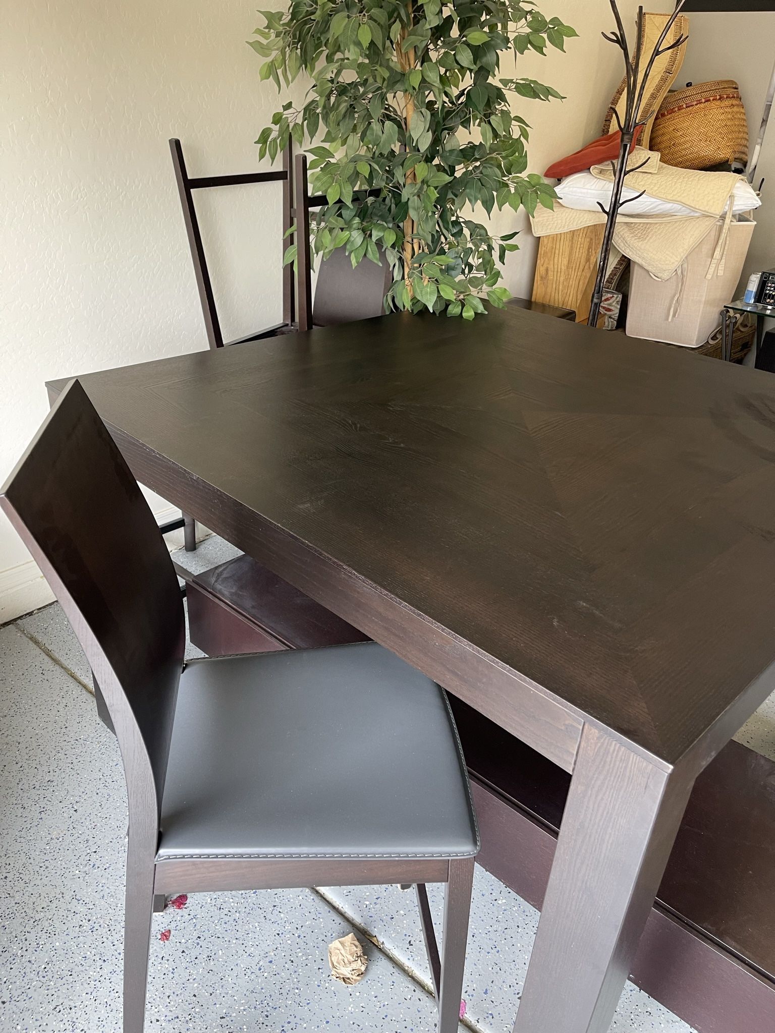 West Elm Square High Top Table With 6 Chairs for Sale in Mesa, AZ - OfferUp