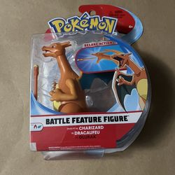 Pokémon Charizard Battle Feature Figure 