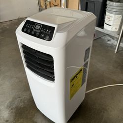 Like New 8,000 BTU Portable AC 