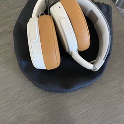 Wireless Bluetooth Headphones 