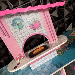 LOL O.M.G House Of Surprise 