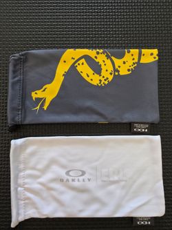 Oakley microfiber bag