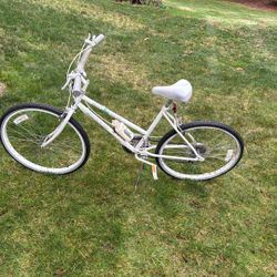 Women’s 12 Speed Murray Bicycle 
