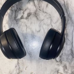 wireless Beats Solo 3’s