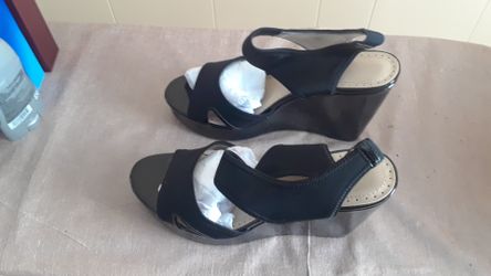 Ladies Wedge Shoes