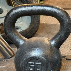 50  POUND  KETTLEBELL 
 •  PLUS I HAVE  •   : 
KETTLEBELLS : (SINGLES) :   
15s = $25  /  20s = $35 / 
25s = $40s / 30s = $50/35s =$55/40s  
