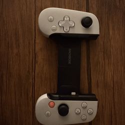 PlayStation backbone For lighting Entry iPhone