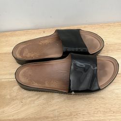 UGG sandals 