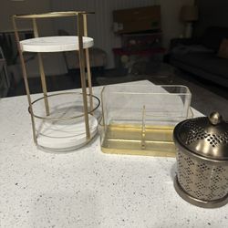Gold Bathroom Accessories 