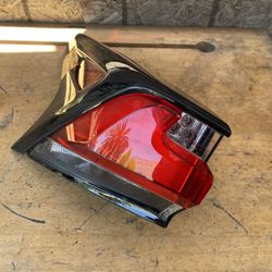 2015,2016,2017 Lexus NX200t Left Side Led Tail Light