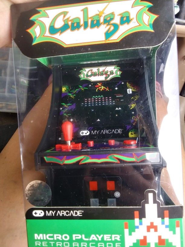 Galaga Arcade Game System And Lacebudz Earbuds
