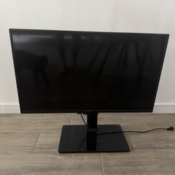 Insignia Flatscreen TV