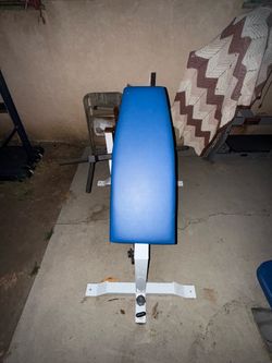 Adjustable Weight Bench