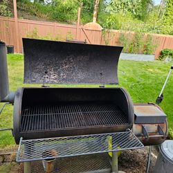 Oklahoma Joe Smoker