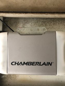 Garage door motor opener