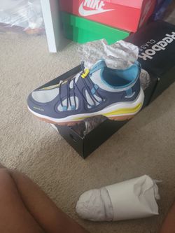 DMX Series 2000 Mens 11 (Blue, White. Yellow)