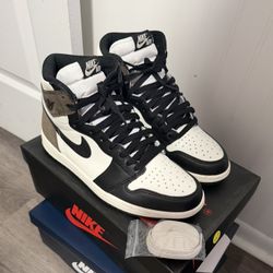 Jordan 1 “Dark Mocha” 8.5m