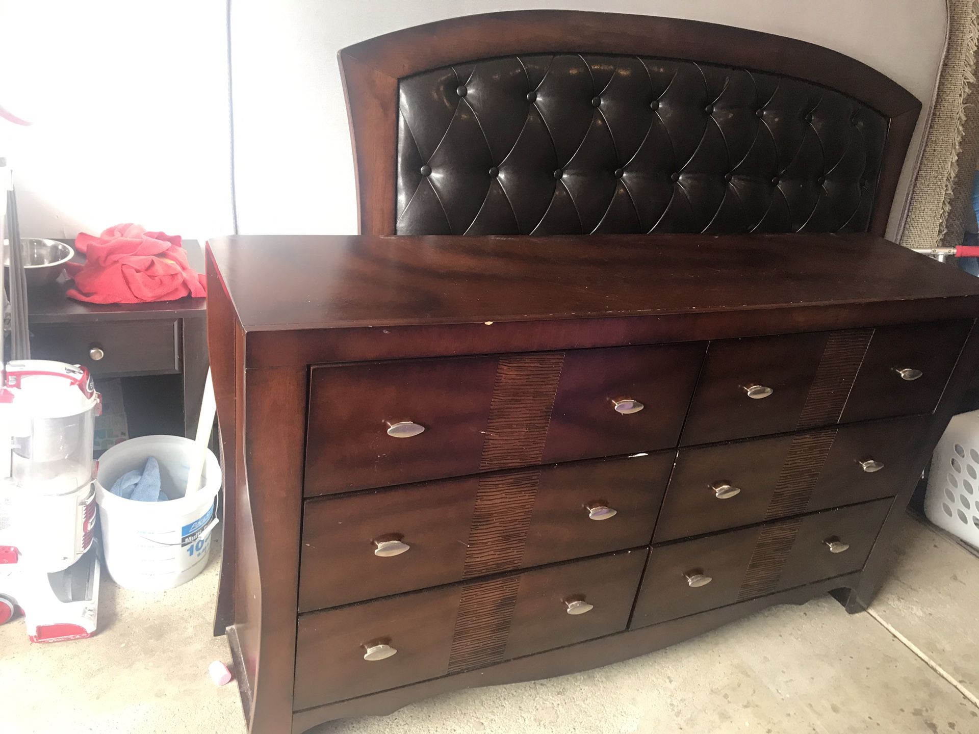 Bedroom set