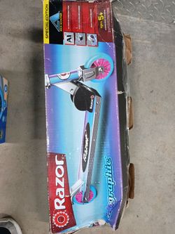 New razor holo scooter