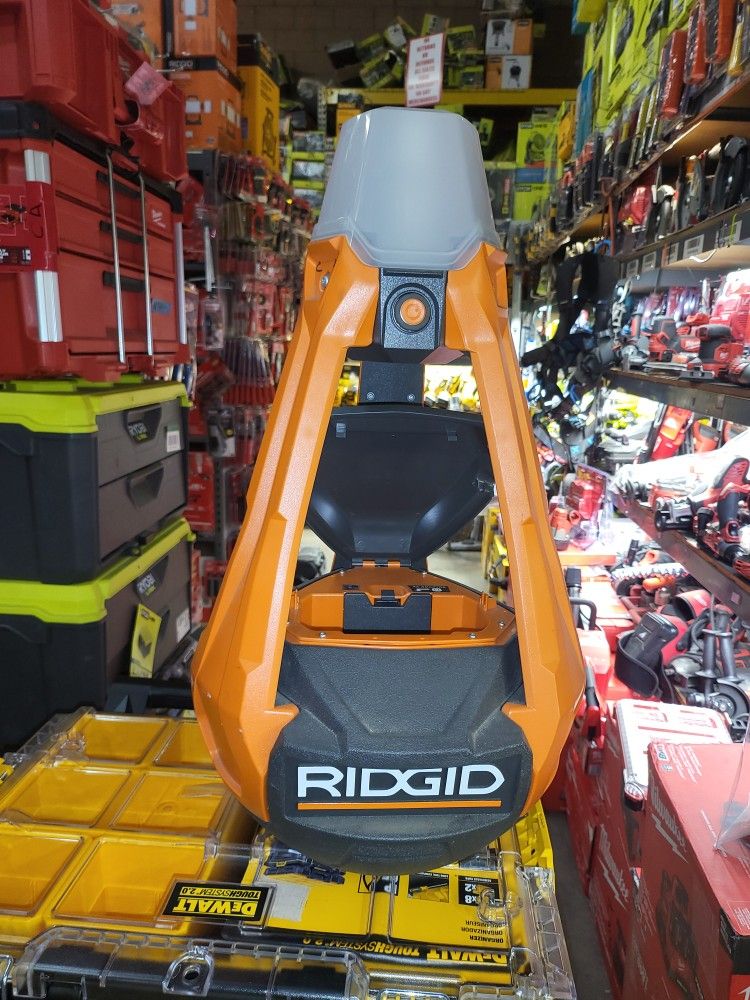 Ridgid 18V Hybrid Upright Area Light 1000 Lumen Led Area Light R8694820