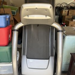 Treadmill 