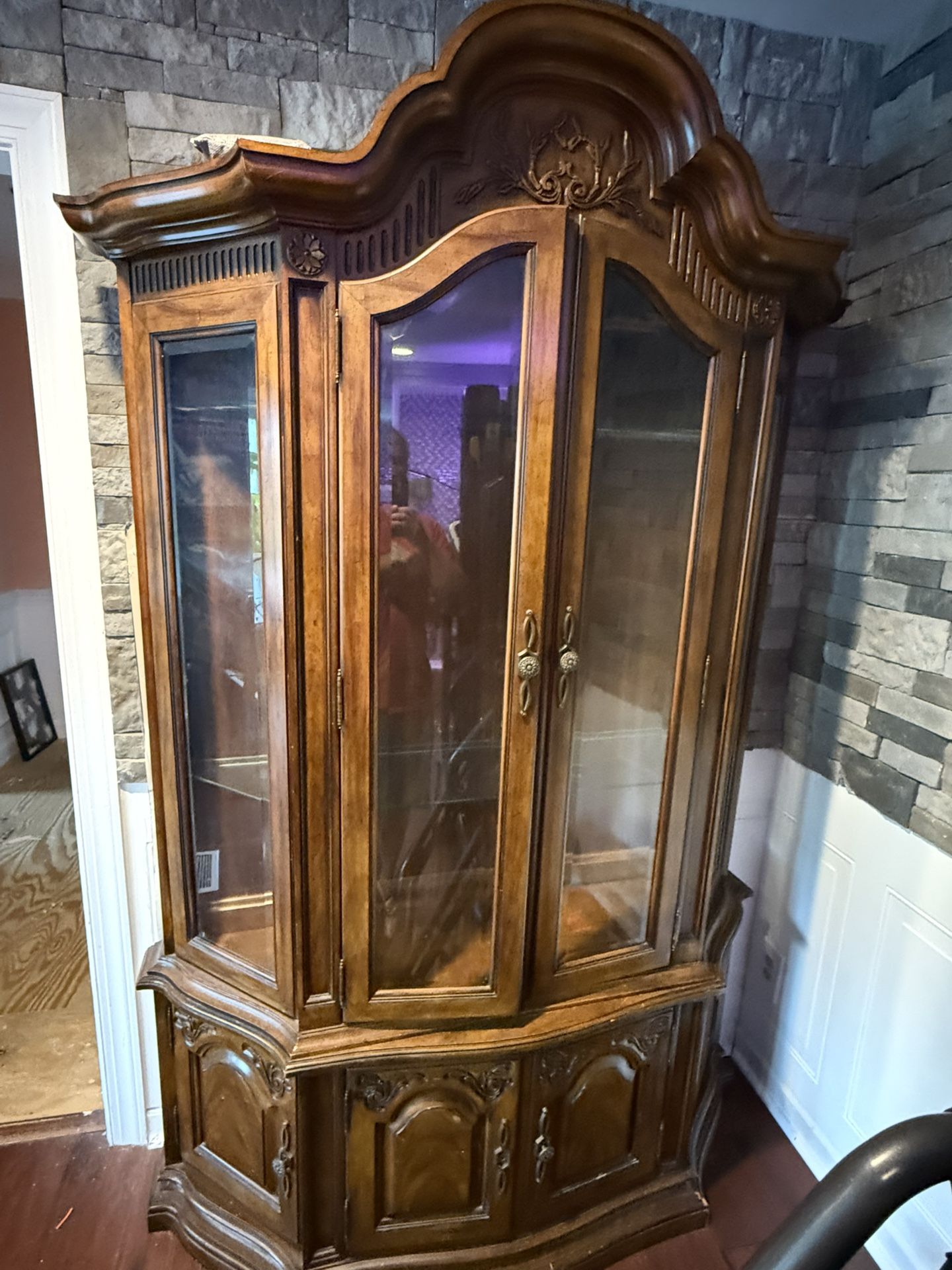 I Love Myself Hutch!