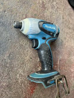 Makita 18V 1/4 in. Cordless Impact Driver (Tool Only) in great working condition
