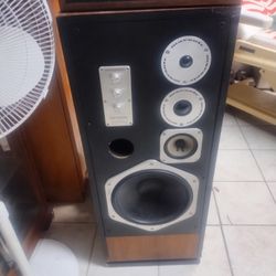 Marantz Floor Speaker