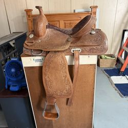 Western Saddlery 16” Saddle New