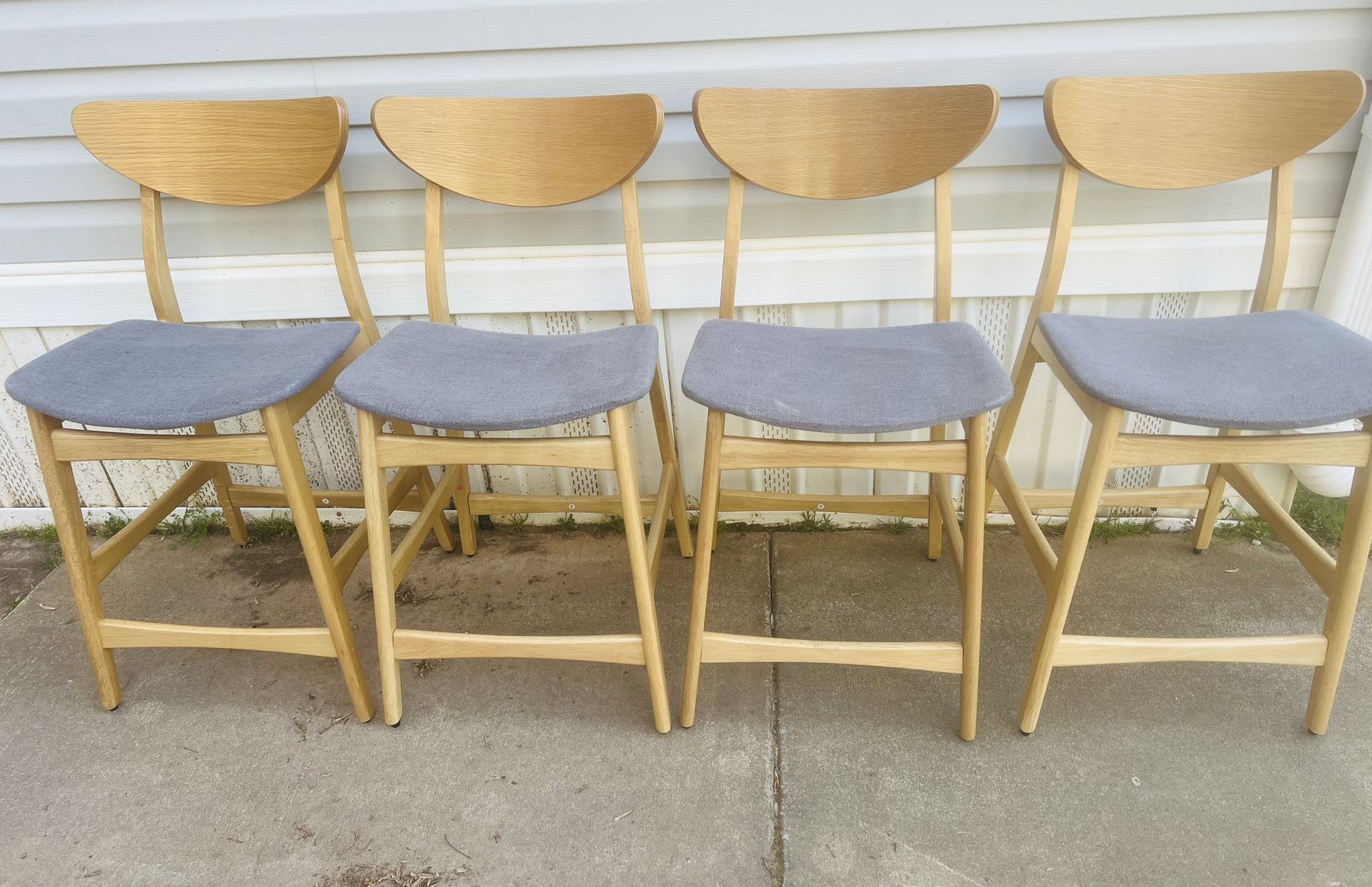 4 High Kitchen Chairs Or Bar Stools