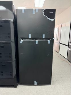Refrigerator top freezer black