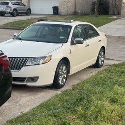 2012 Lincoln MKZ 