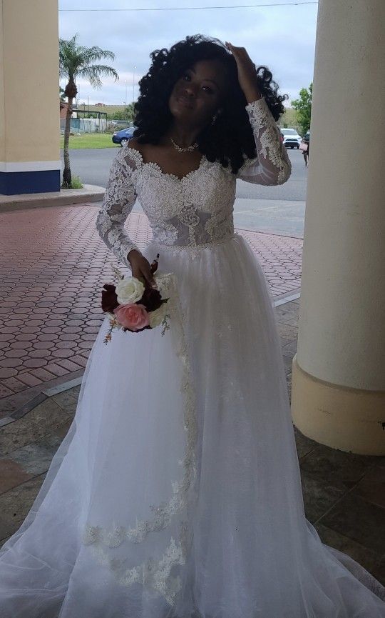 A Line wedding Dress with long Sleeves