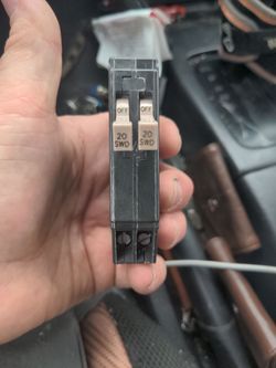 2, 20 tandem breakers, 1 non CTL ,1CTL