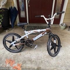 Mongoose Rebel Freestyle BMX Bike