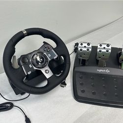 Logitech G920 steering wheel