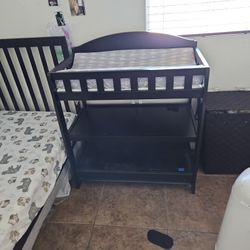 Baby Crib & Changing  Table 
