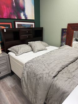 Queen Bed