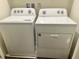Whirlpool Washer and Dryer Set