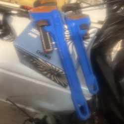 Kobart 10 Inch And 14 Inch Pipe Wrench