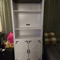 Farmhouse Pantry Cabinet - Storage