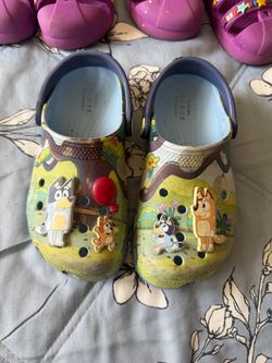 Bluey crocs