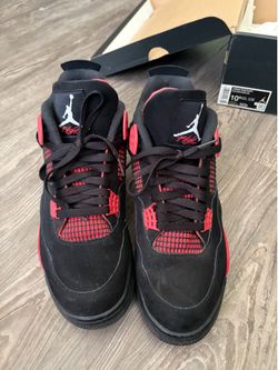 Jordan 4s Thunders